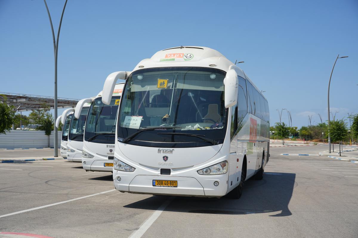 הסעות עובדים בחריש
