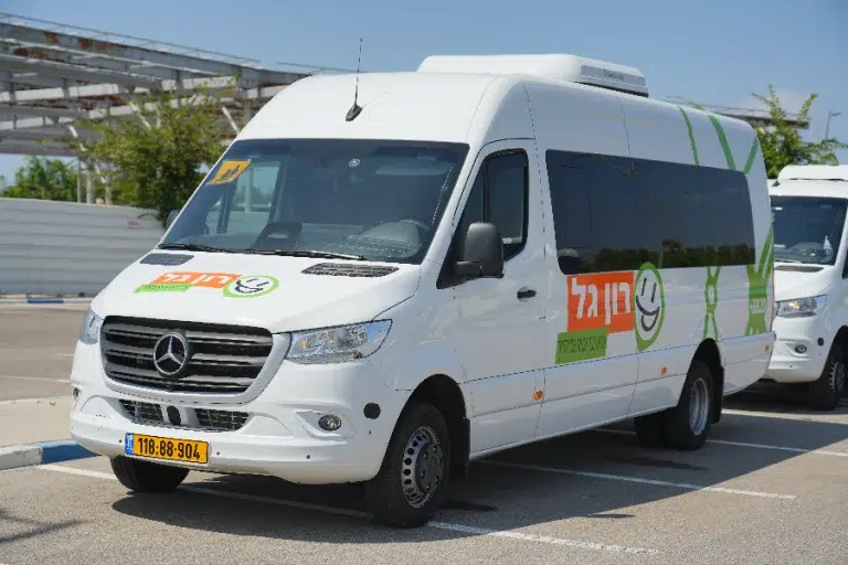שירותי הסעות עובדים בטבריה
