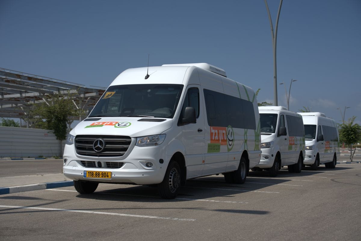 הסעות עובדים לעסקים וחברות